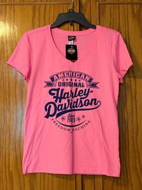 Harley Davidson pink v neck shirt NWT size small